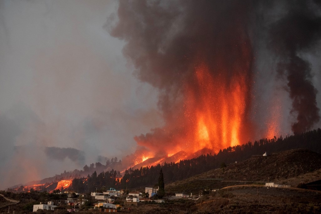 ¿Cuáles son los riesgos de que la lava del volcán La Palma llegue al mar?