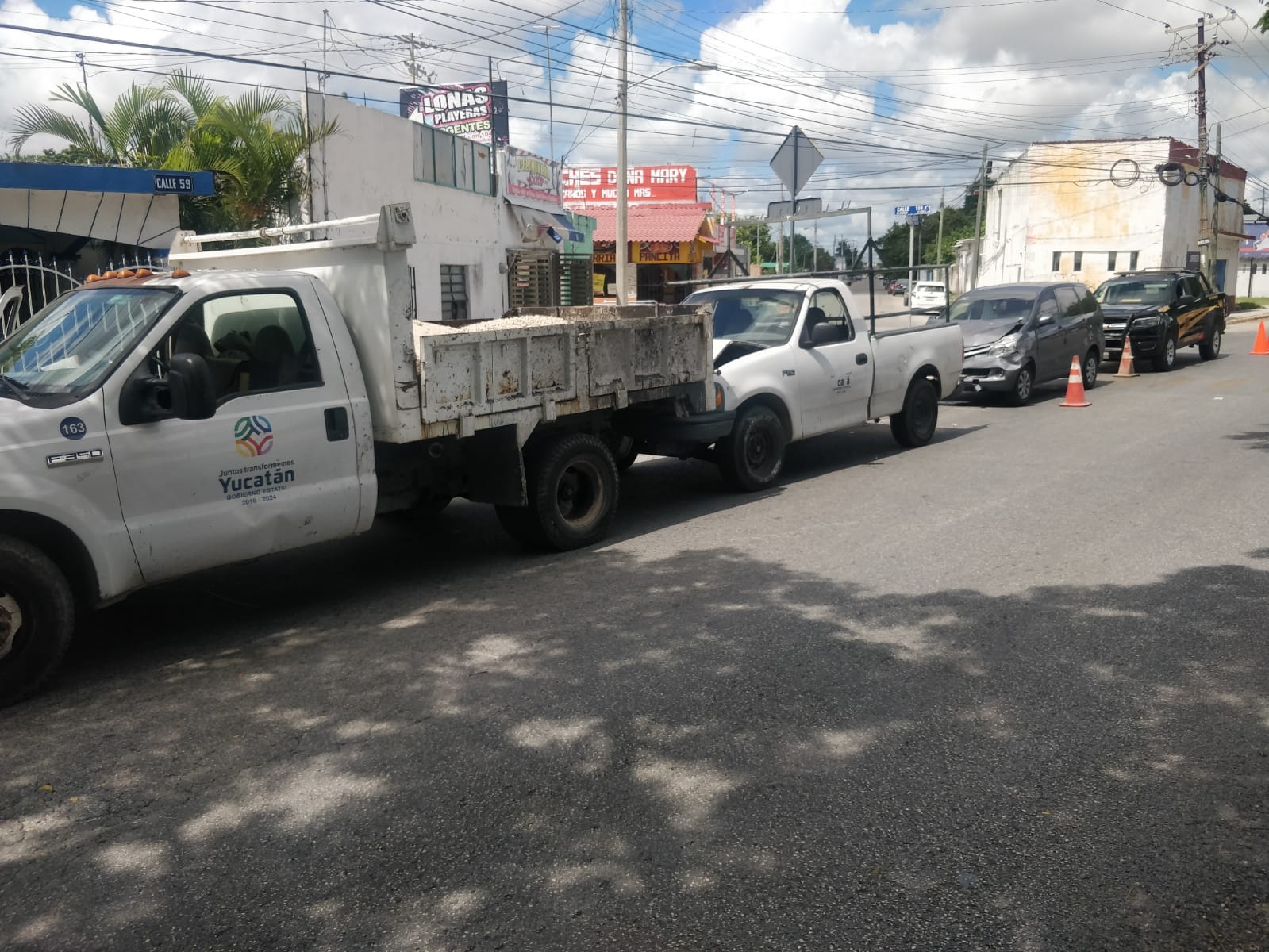 Al lugar arribaron elementos policiales para desahogar el tránsito