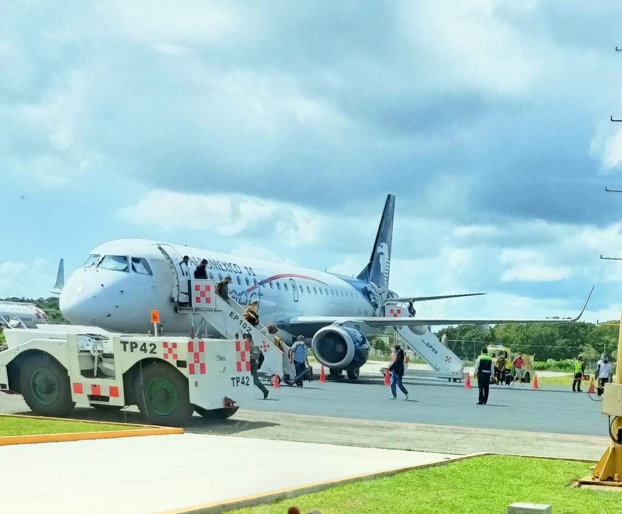 Se mantuvo en el aire un par de minutos sobrevolando