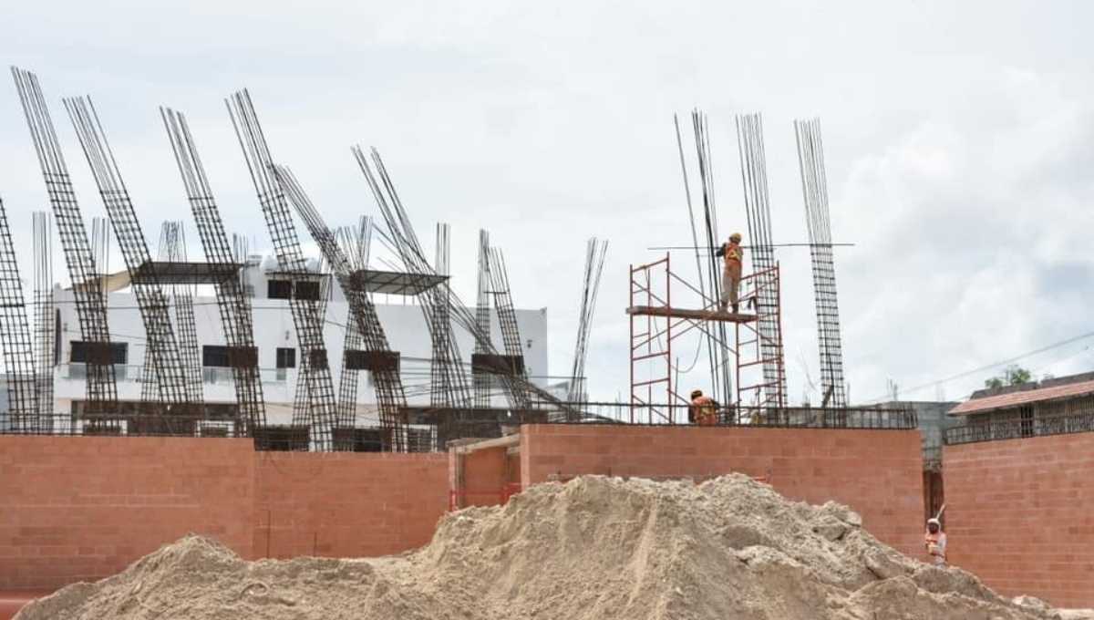 La venta de credenciales es uno de los negocios que le critican al sindicalista. Foto: Fernando Kantún / Por Esto!