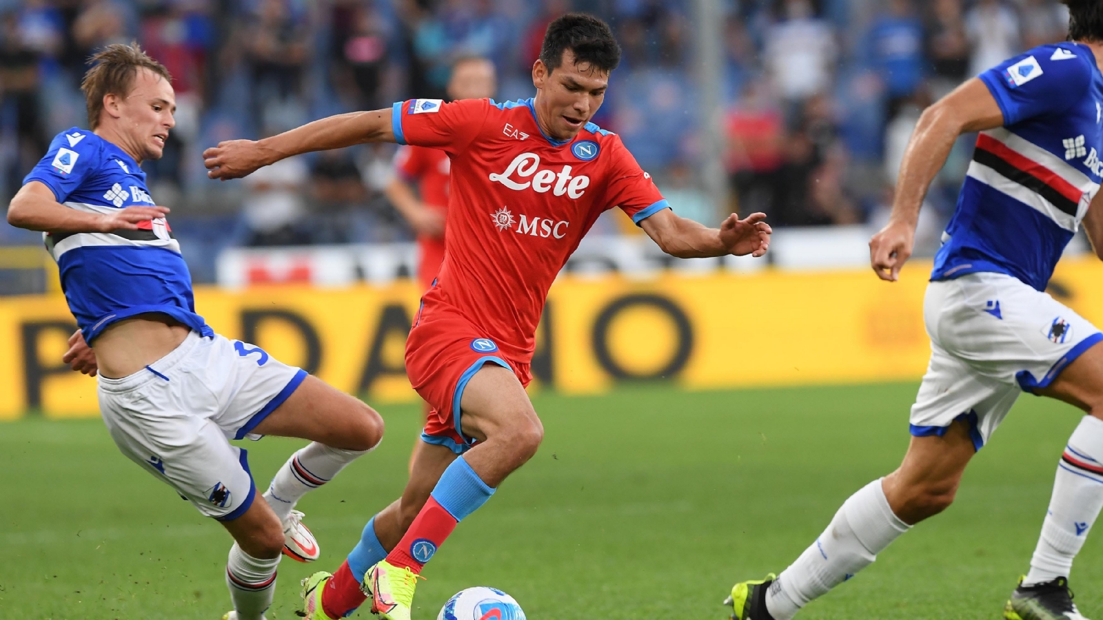 Chucky Lozano colabora con dos asistencias en goleada del Napoli