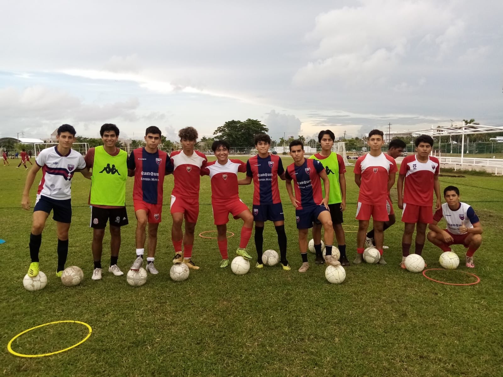 Los azulgranas entrenan de 16:30 a 18:30 horas todos los días en la Universidad La Salle Cancún