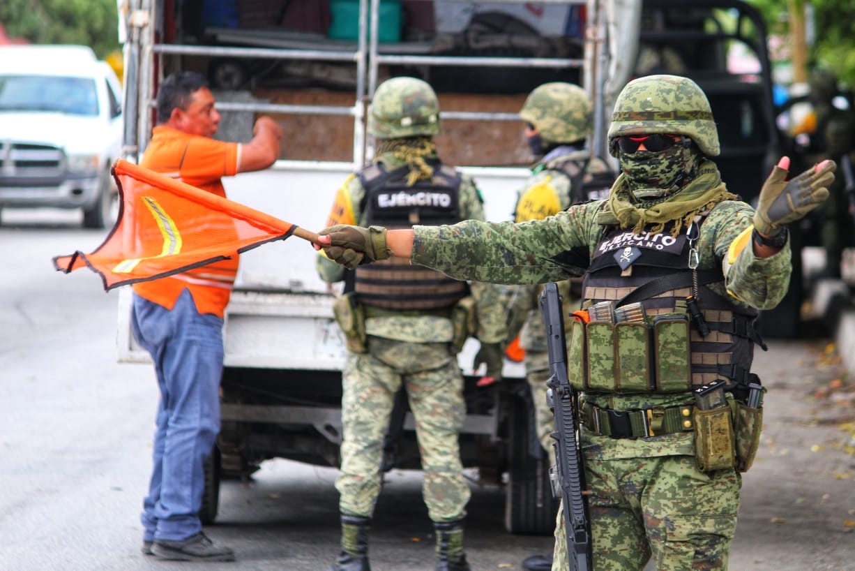 Se realizaron seis operativos y se verificaron alrededor de 400 vehículos en distintas avenidas de Cancún