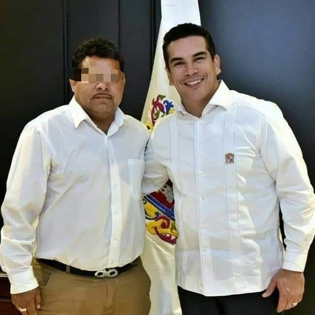 Detienen a líder sindical de los Tres Poderes con uniformes apócrifos de la FGE en Campeche