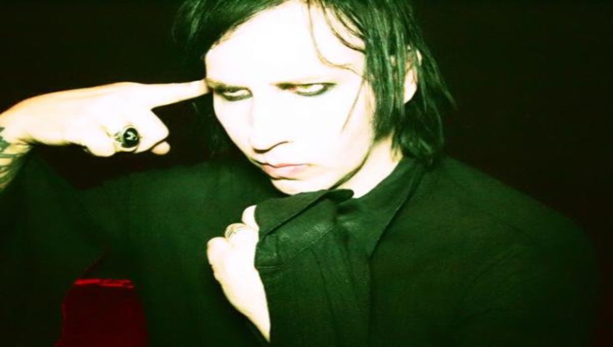 Marilyn Manson se volvió tendencia en redes sociales, luego de que se compartiera una imagen del cantante, con unos años de más