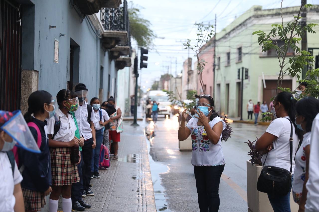 Con medidas sanitarias, alumnos regresaron a las aulas en Yucatán: FOTOS