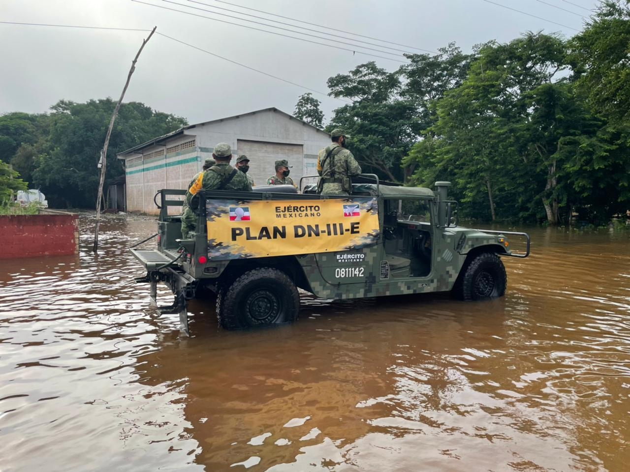 Ejercito aplica Plan DN-III-E tras inundaciones en Tekax