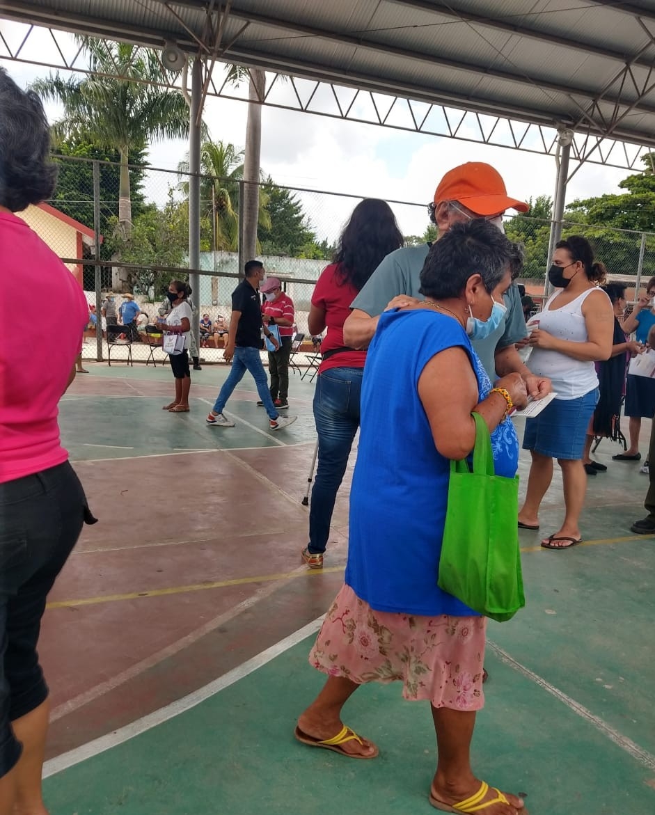 Abuelitos y discapacitados reciben pensión Bienestar en Chocholá, Yucatán