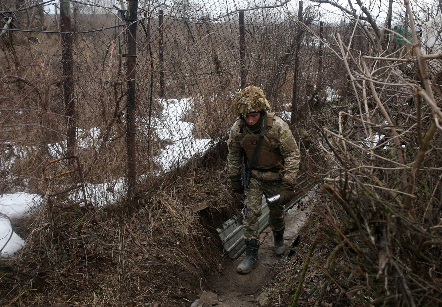 Mueren dos soldados en Ucrania; Rusia responde ante tensión bélica