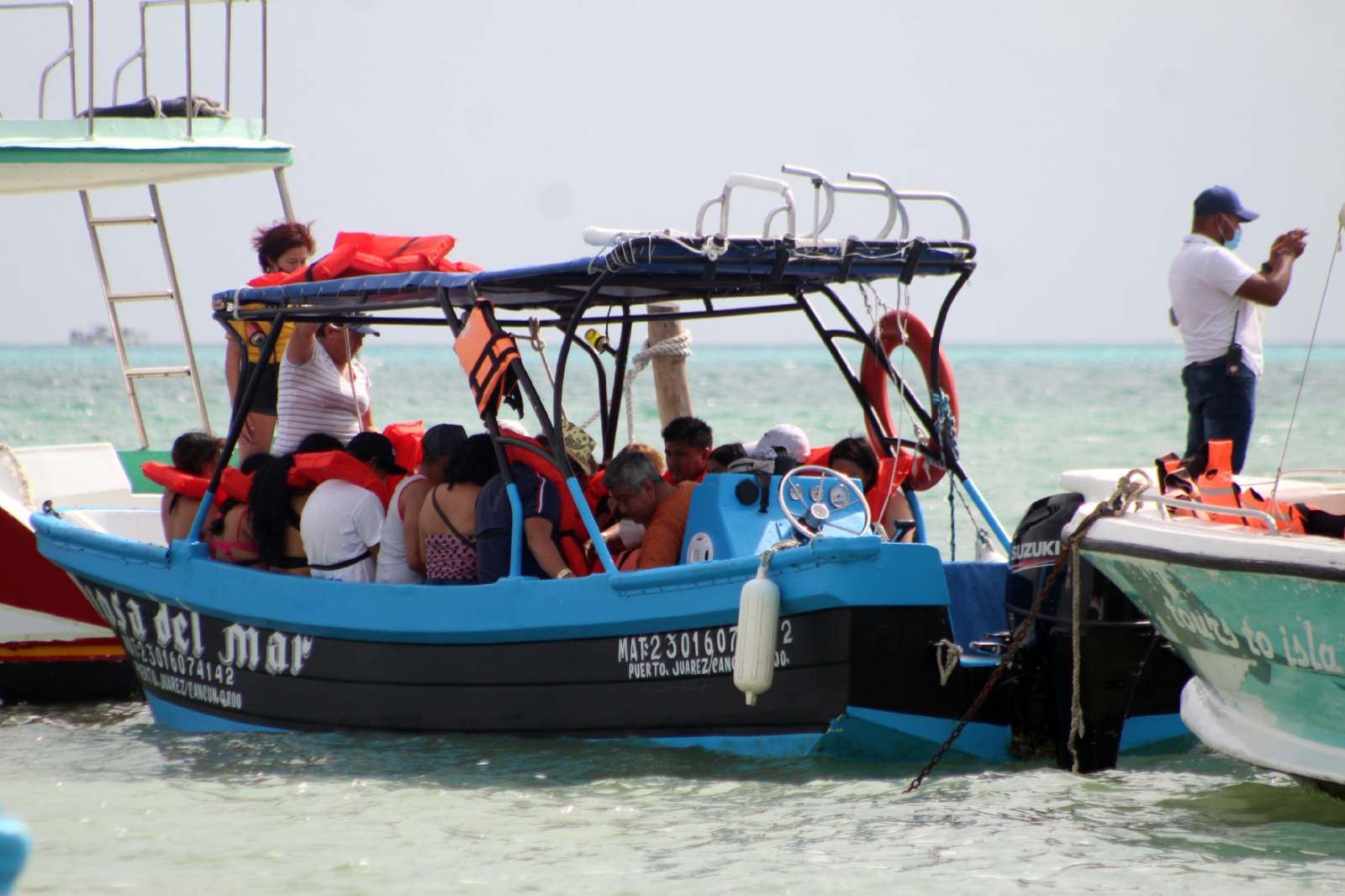 Embarcaciones turísticas y de pesca deberán quedar atracadas en los muelles debido al mal clima que se registra en Isla Mujeres