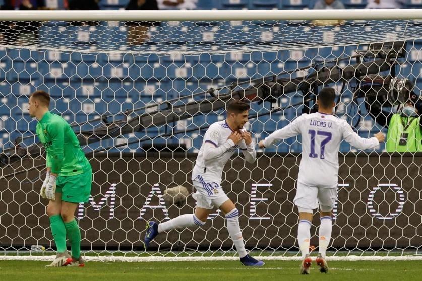 Real Madrid gana 3-2 al Barcelona en tiempos extra; jugará la final de la Supercopa