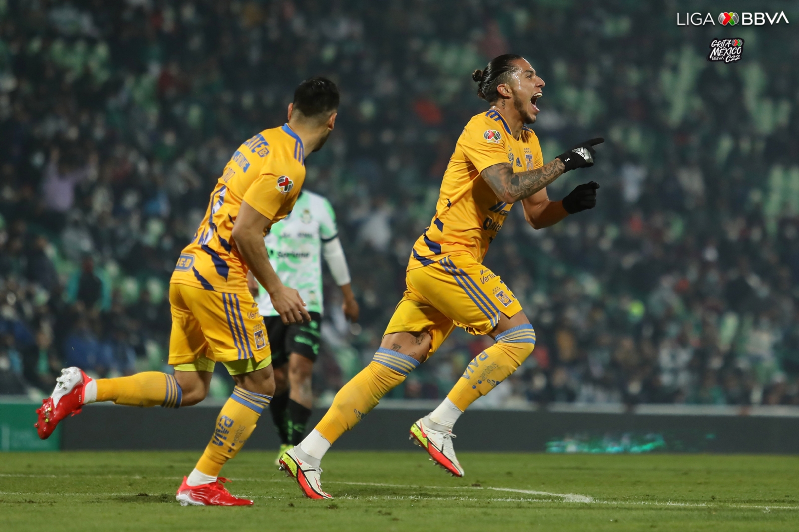 Carlos Salcedo consiguió el gol del empate al minuto 93