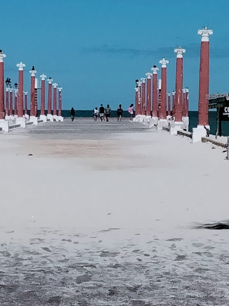 Durante la madrugada descendió la temperatura a tal grado que en algunas localidades del Poniente de la Entidad se registró la caída de granizo