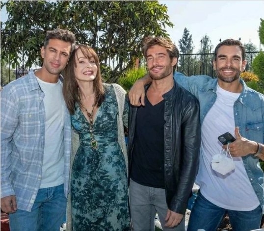 Gaby Spanic será la madre de tres hombres durante la telenovela 'Corazón Guerrero'. Foto: Instagram @tele_novelero