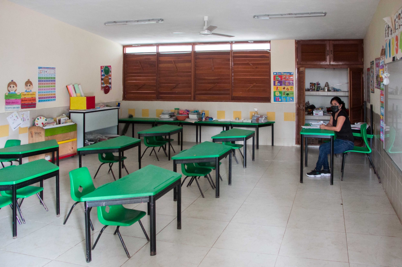 Los centros escolares se vieron obligados a regresar exclusivamente a las clases a distancia