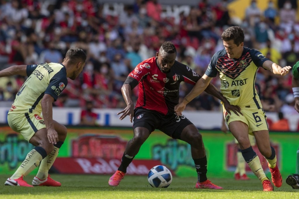 El líder general del Apertura 2021 se enfrenta al campeón de ese mismo torneo