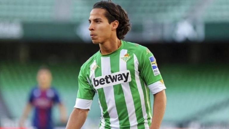 Diego Lainez jugará con el Rayo Vallecano a préstamo el resto de la temporada