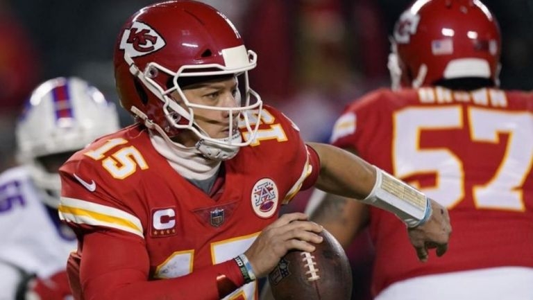 Patrick Mahomes lideró la ofensiva de su equipo en todo momento