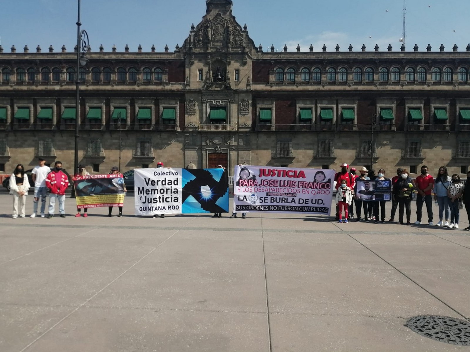 Ante la falta de respuesta de la FGE Quintana Roo, los miembros del colectivo de búsqueda acudieron a la CDMX para pedir ayuda a AMLO