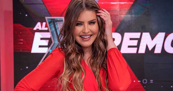 Vanessa Claudio regresó a TV Azteca como conductora de Al Extremo