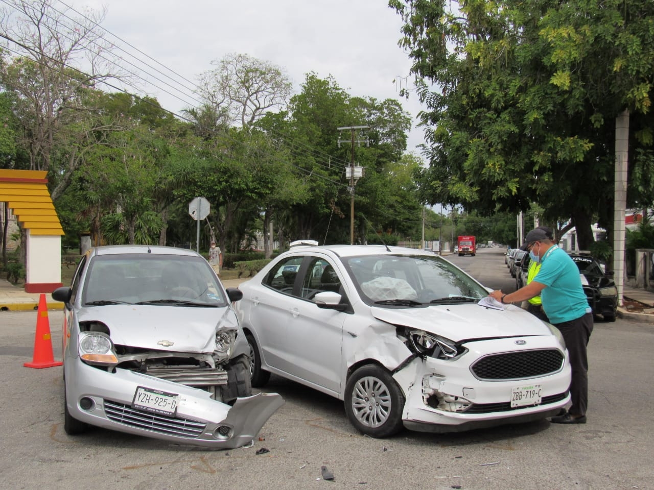 Al lugar llegaron elementos de la policía para evitar un percance mayor