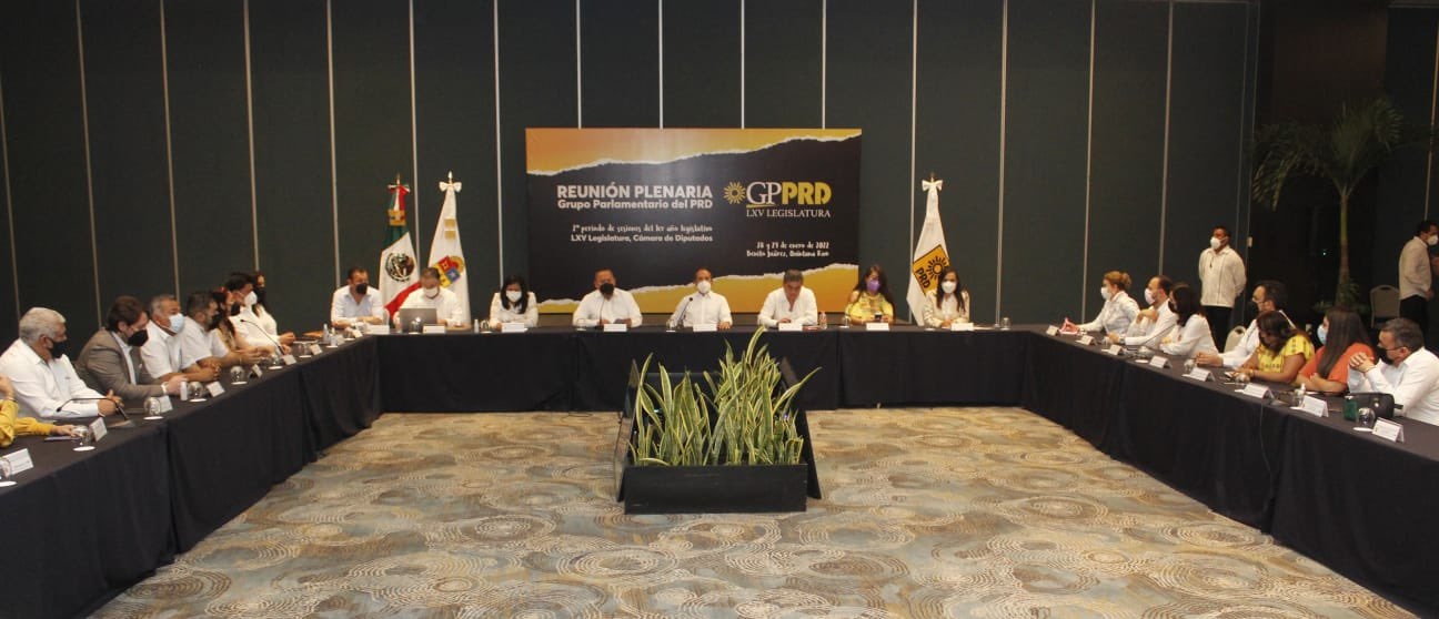 Plenaria del PRD en Cancún: Políticos que estuvieron presentes