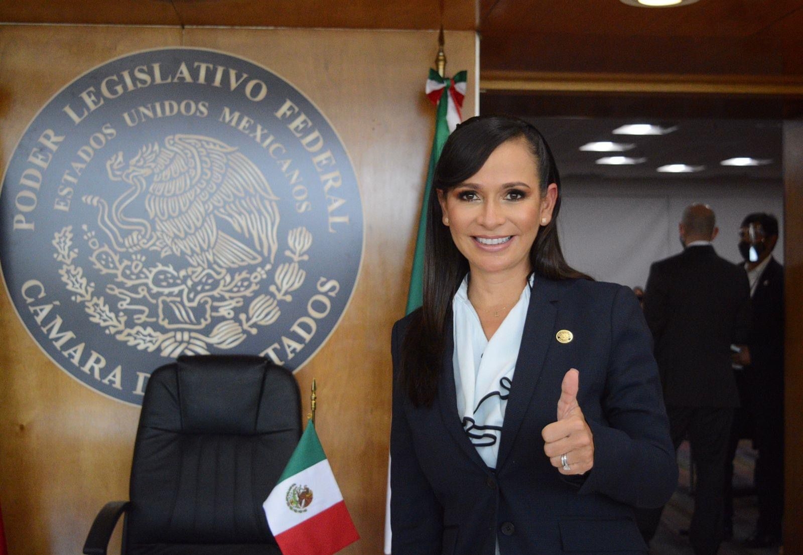 Presidente Nacional del PRD respalda candidatura de Laura Fernández en Quintana Roo