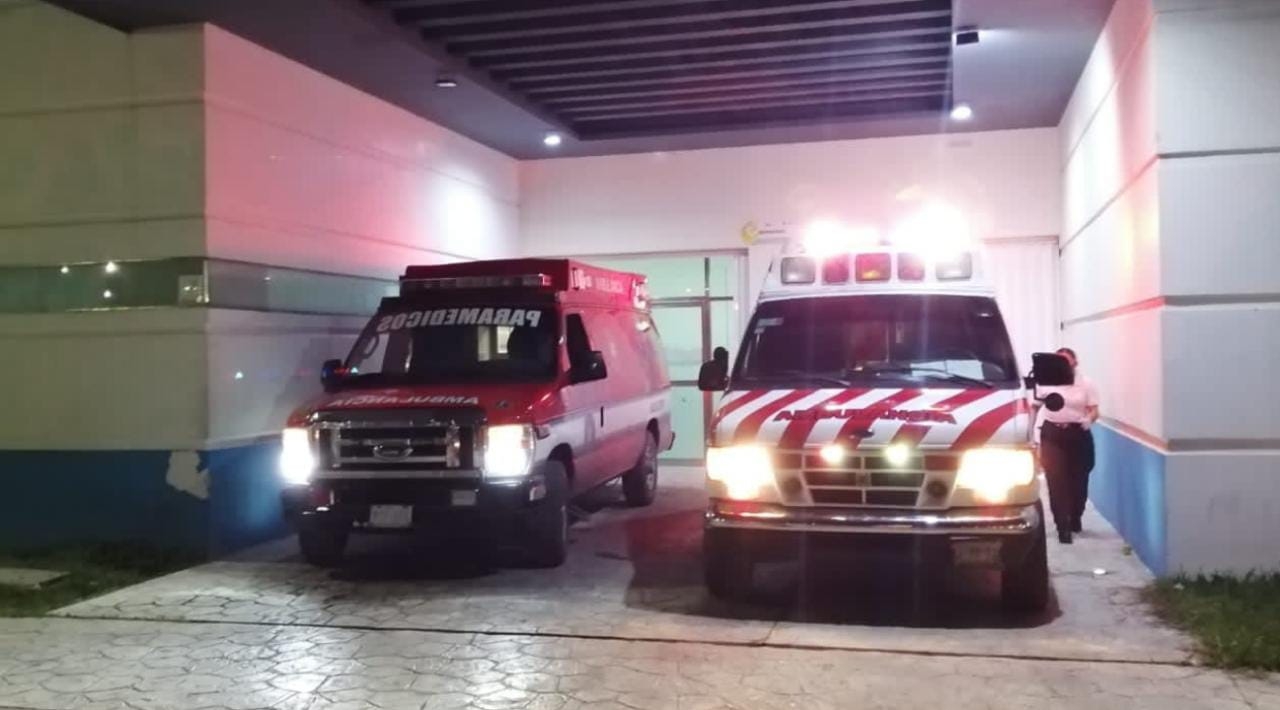 Cancún: Hombre termina en el hospital tras recibir varios machetazos en el cuerpo