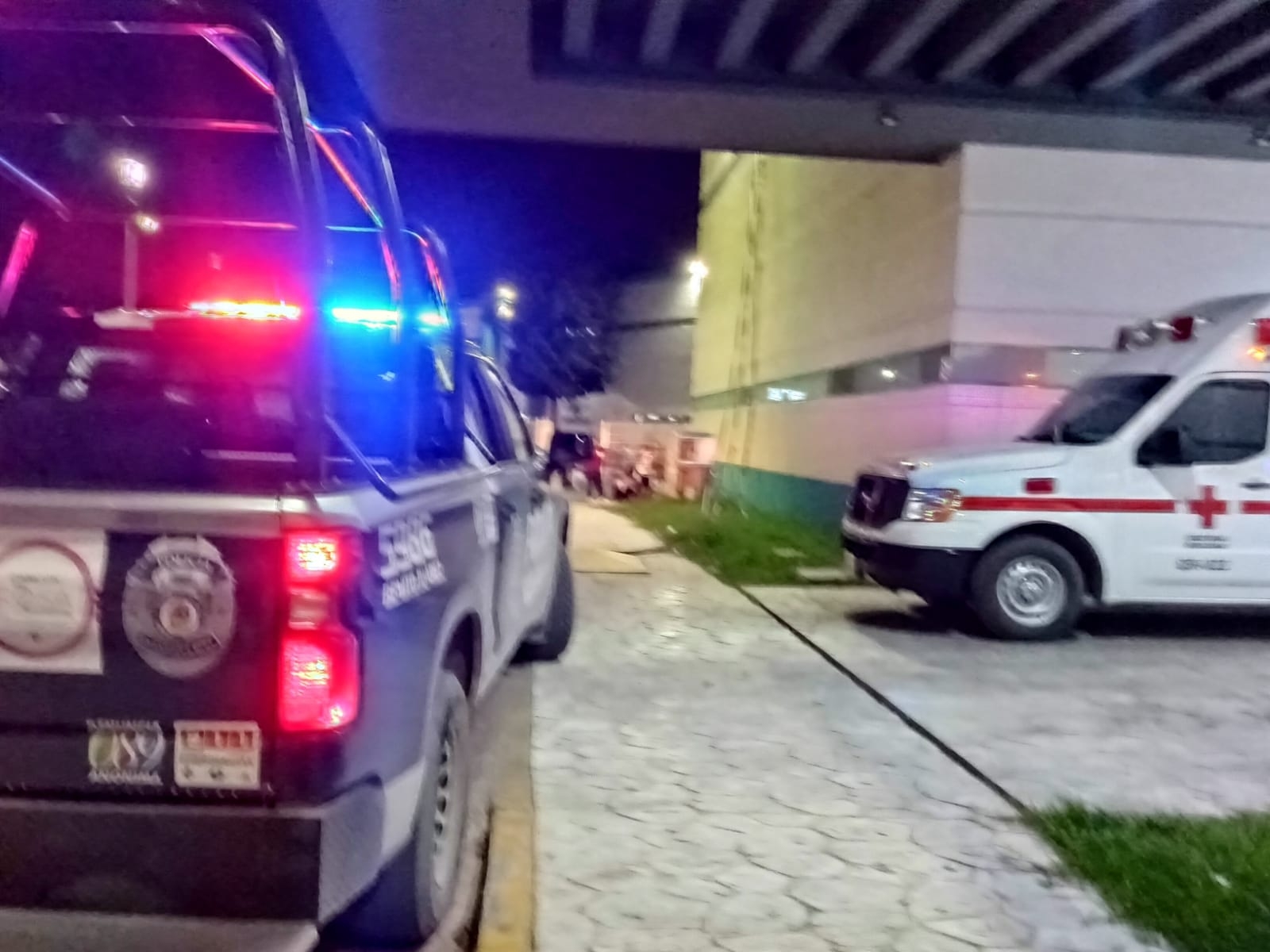 Disparan contra una vivienda en Cancún; bala perdida hiere a una menor de edad