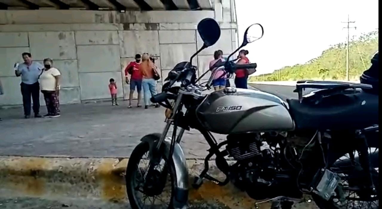 El motociclista tuvo que ser atendido