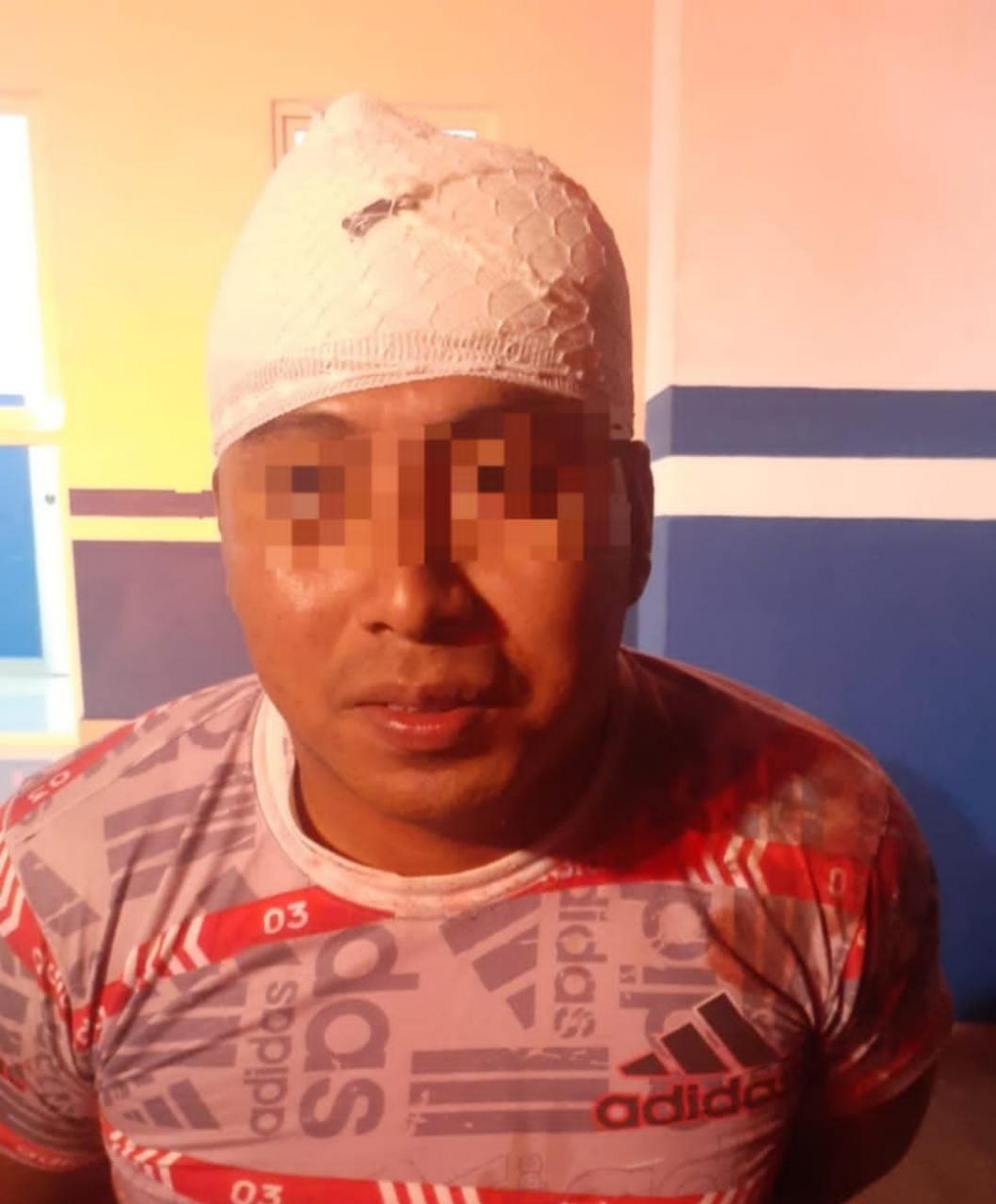 Hombre golpea a su esposa frente a sus hijas en Playa del Carmen