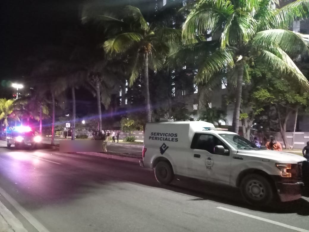 Muere motociclista en la Zona Hotelera de Cancún tras choque