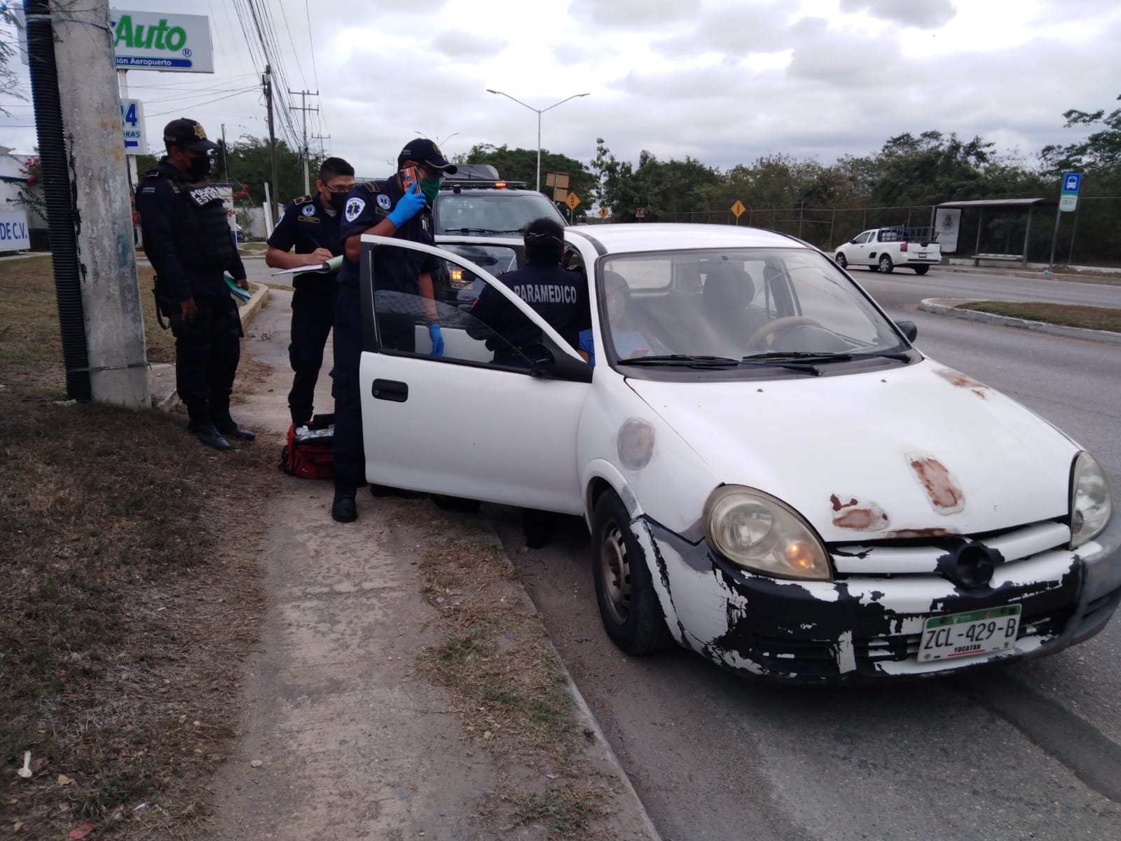 Choque sobre la avenida Internacional en Mérida deja dos lesionadas