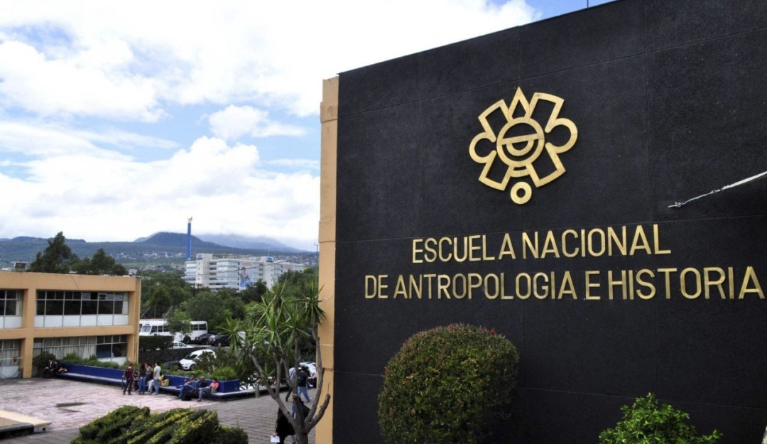 Los estudiantes realizaron un mitin en las instalaciones del INAH. Foto: Cuartoscuro/Archivo