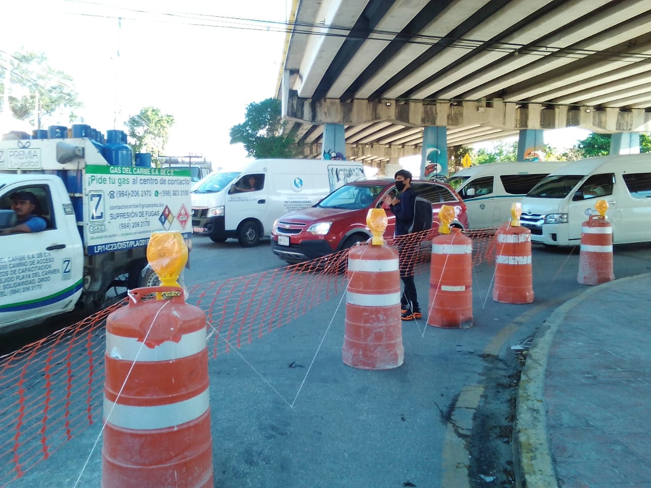 Retoman obras de instalación de gasoducto en el Boulevard Playa del Carmen