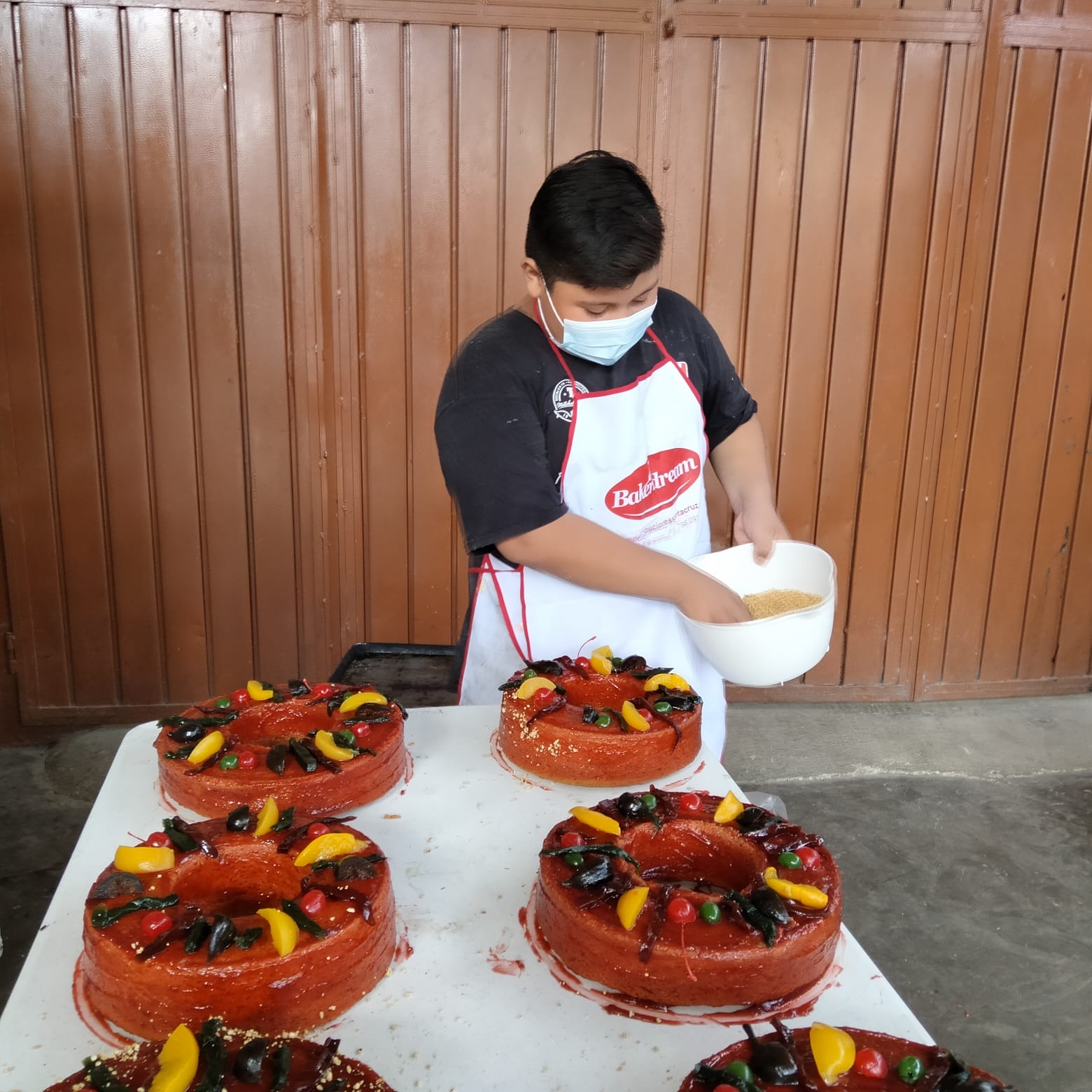 Panaderos de Ticul sustituyen al acitrón de las Roscas de Reyes con otras frutas