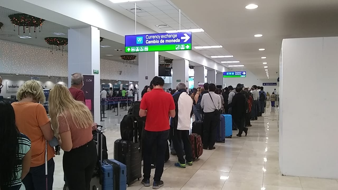 Pasajeros están a la espera de poder viajar a la Ciudad de México