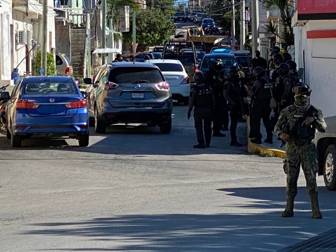 Alrededor de las 15:00 se llevó a cabo el operativo conjunto para enfrentar a presuntos narcomenudistas