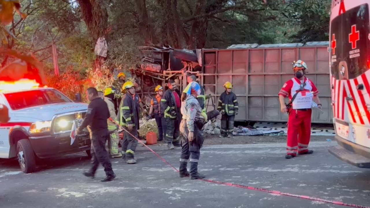 La circulación vehicular fue cerrada en lo que se realizaban los trabajos de rescate