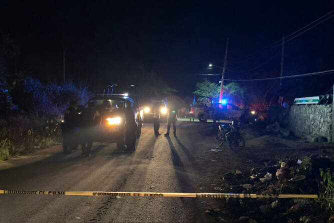 Balean una casa en la colonia Huayumil de Felipe Carrillo Puerto