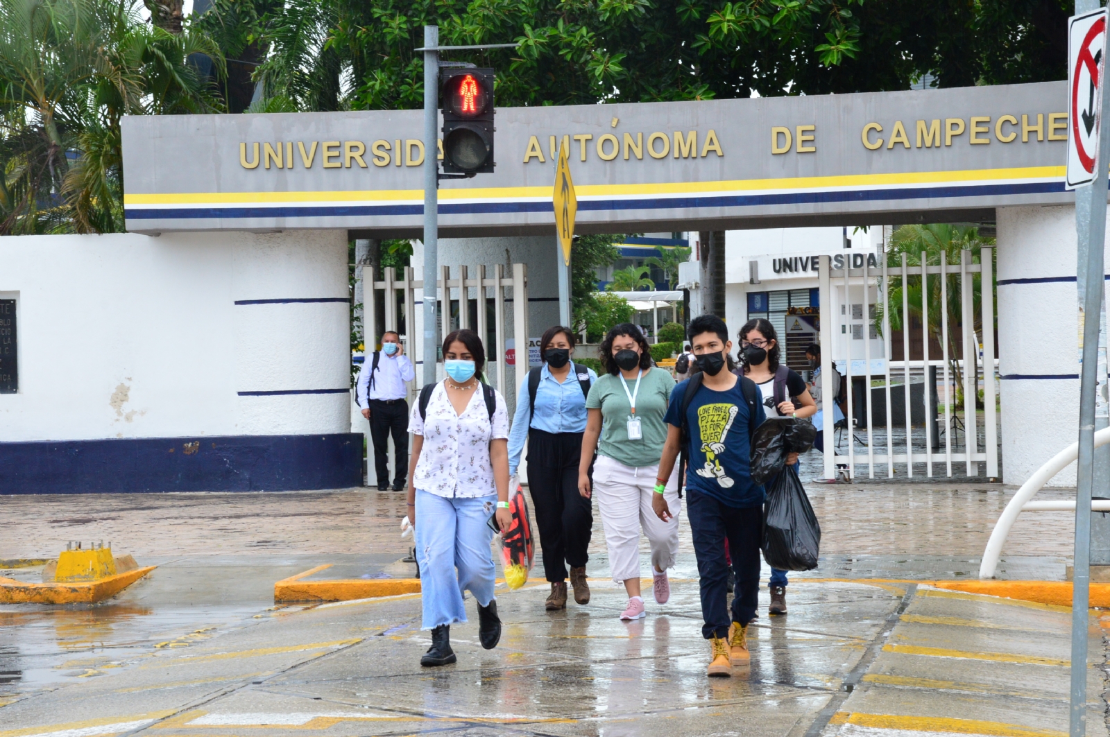 Vivimos en un Estado con 20 años de atraso en comparación con cualquier ciudad del país, estamos en el siglo pasado, dijo