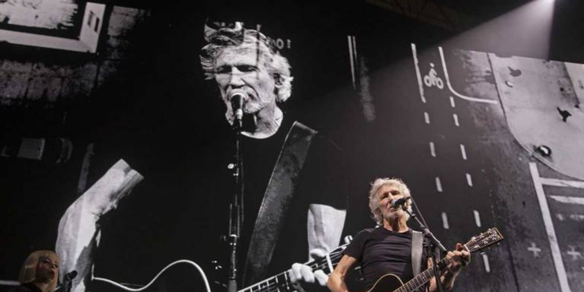 “Biden y Putin deberían irse a un bar a dialogar”, dice Roger Waters en su concierto en México