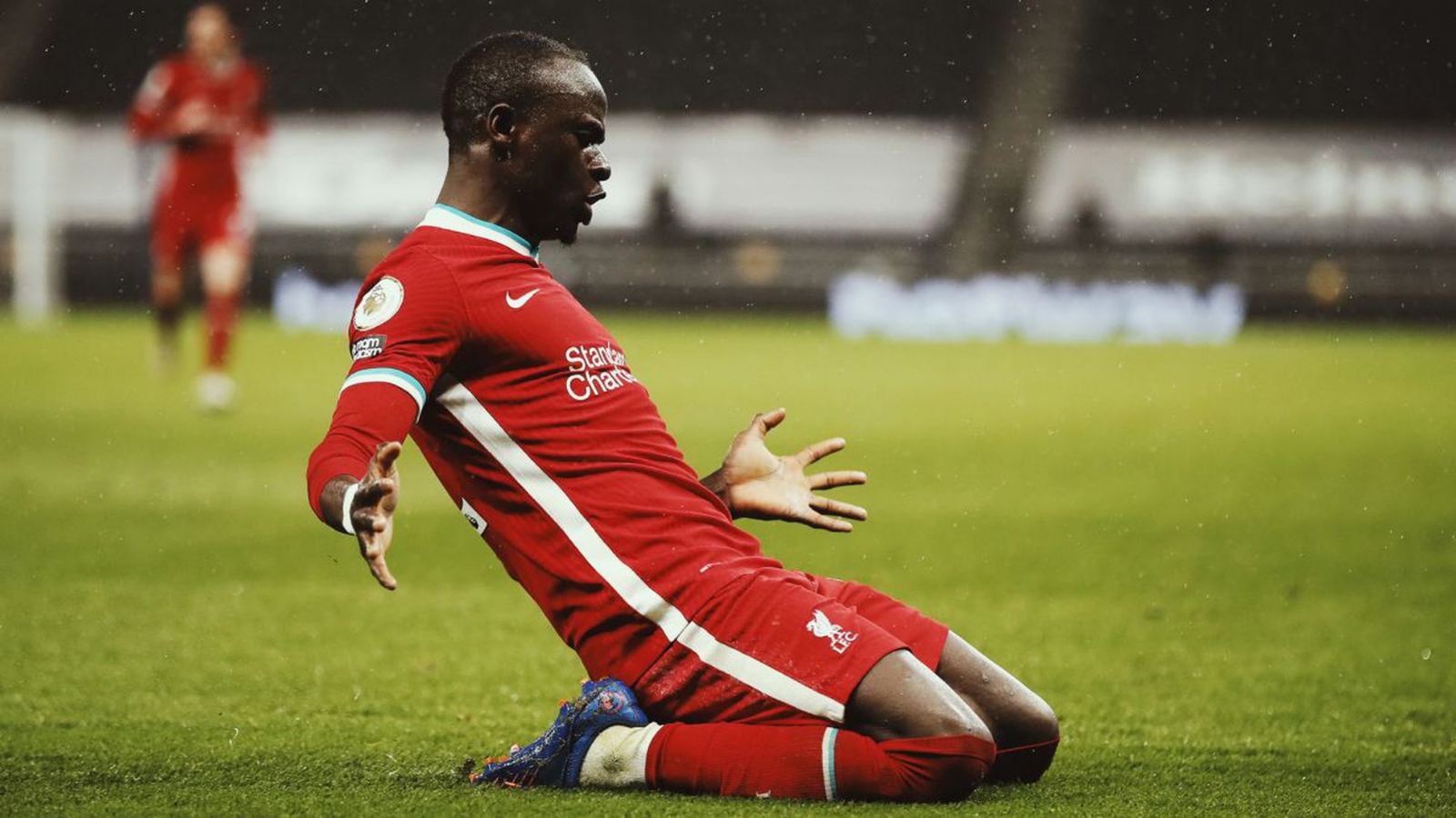 Sadio Mané es reconocido con el trofeo Sócrates por su acción social