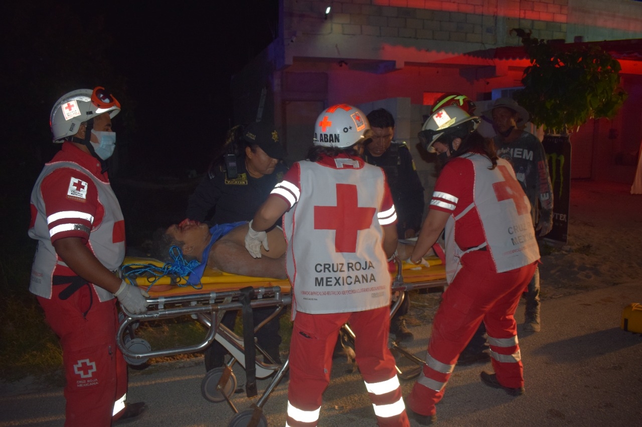 Trabajadores al borde de la muerte por una descarga eléctrica en Progreso