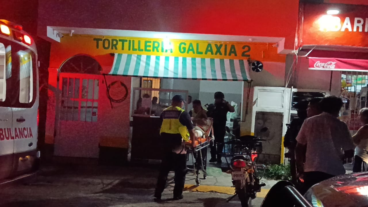 Hombres balean tortillería en Playa del Carmen; un menor resultó herido