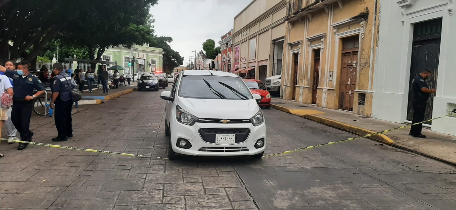 Conductora atropella a una abuelita en el Barrio de Santiago en Mérida
