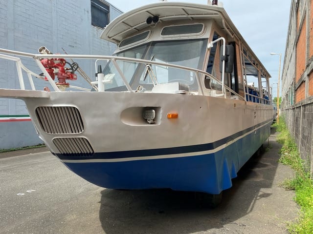 La subasta incluye un Vehículo tipo anfibio Duck Boat marca JSV, modelo JX5160TSMLA