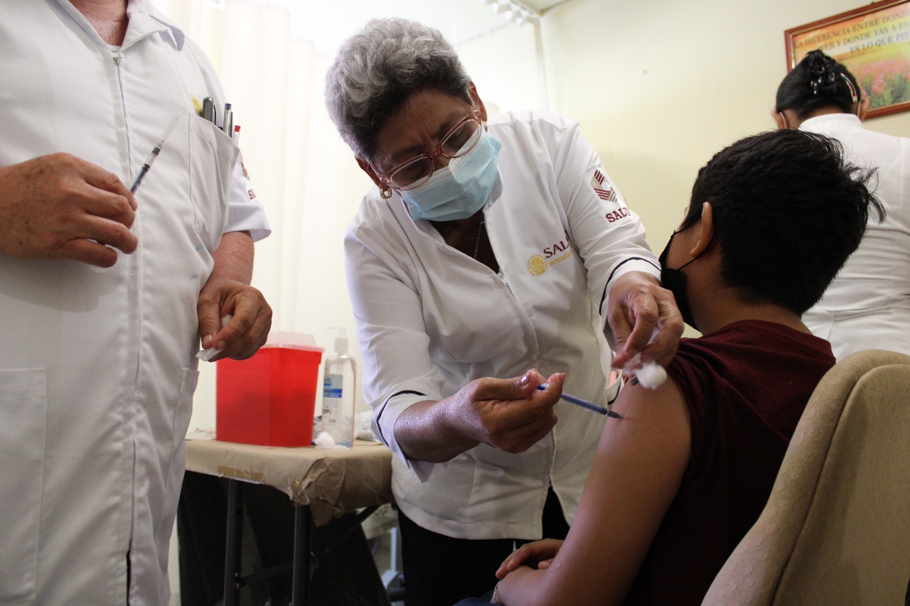 La Secretaría de Salud asegura que en todos los centros de salud hay dosis contra la influenza