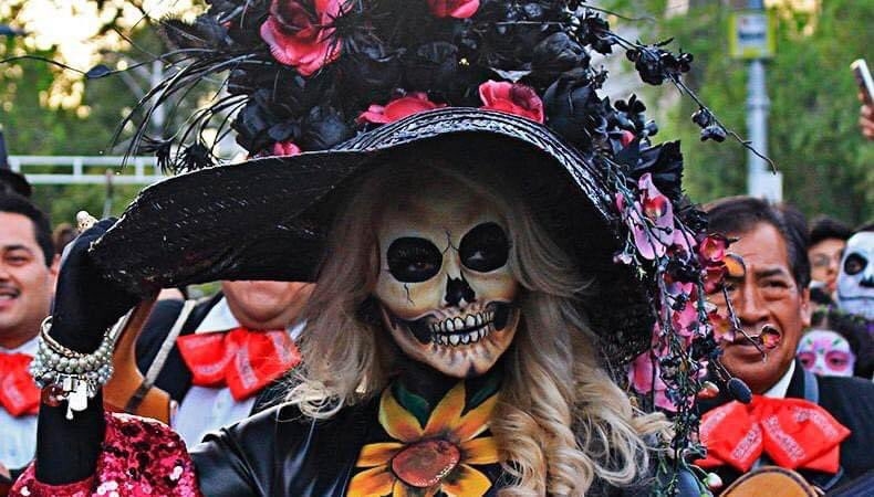 Festividades del Día de Muertos dejarán derrama económica en México: Sectur