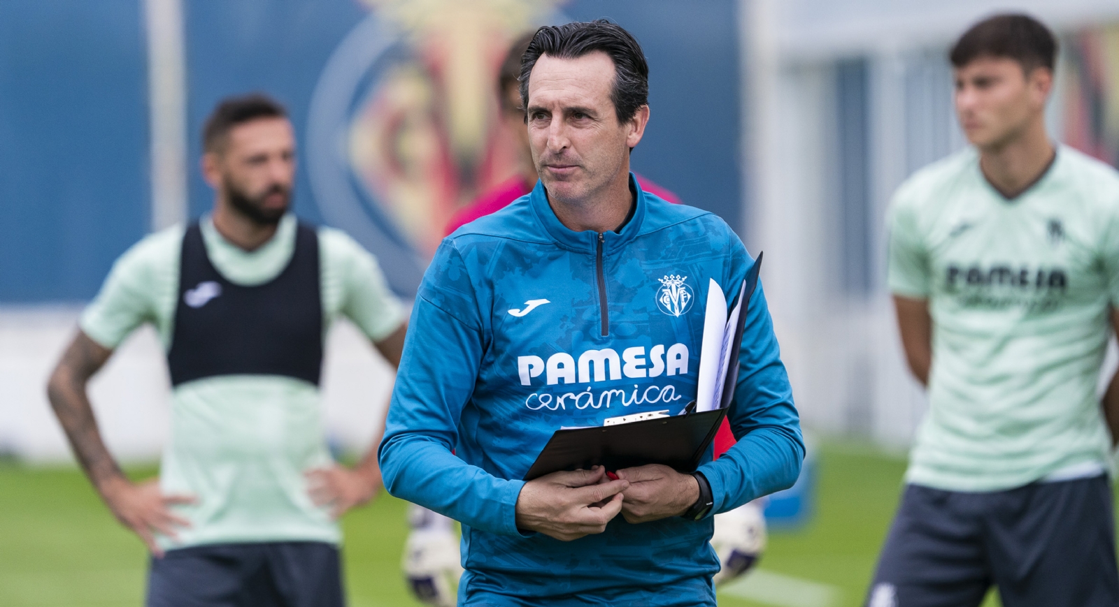 Unai Emery abandona el Villarreal para firmar por el Aston Villa